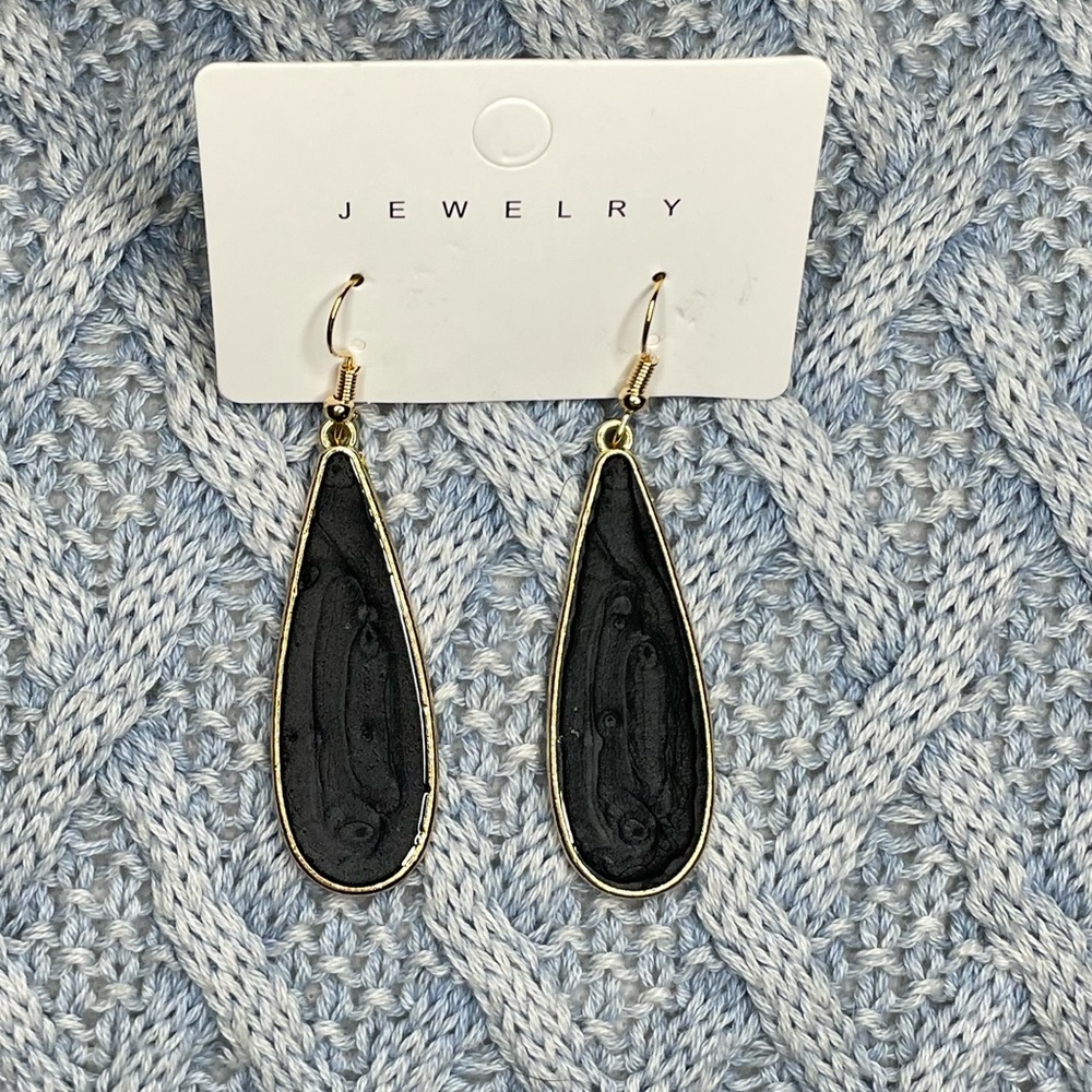 Black Tear Drop Earrings - Picture 3 of 5
